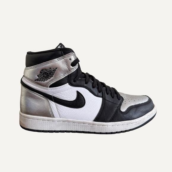 Size 9.5M/11W - Nike Wmns Jordan 1 High Retro OG Silver Toe - Picture 2 of 7
